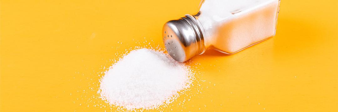 Consumo de sódio: quais os riscos do consumo elevado e qual a quantidade ideal por dia?