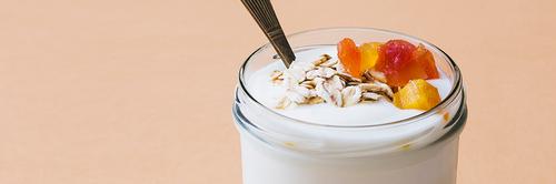 Qual o melhor iogurte para a sua saúde? Aprenda a escolher!